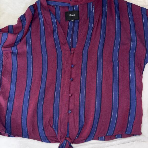 Rails Sloane Janeiro Stripe Button Down Tie Top Women’s Medium Burgundy Navy - Picture 11 of 14